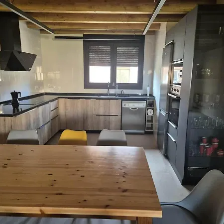 Casa Con Jardin 