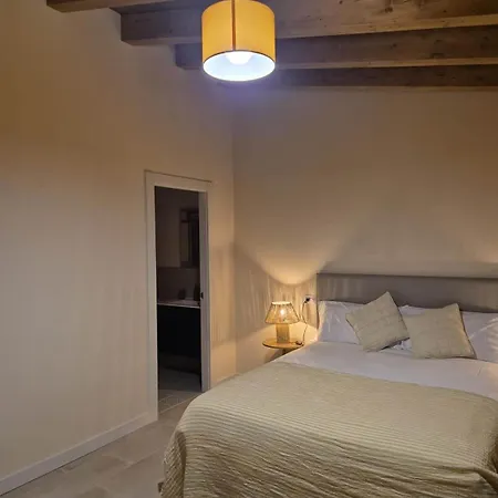 Casa Con Jardin 