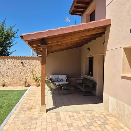 Casa Con Jardin 